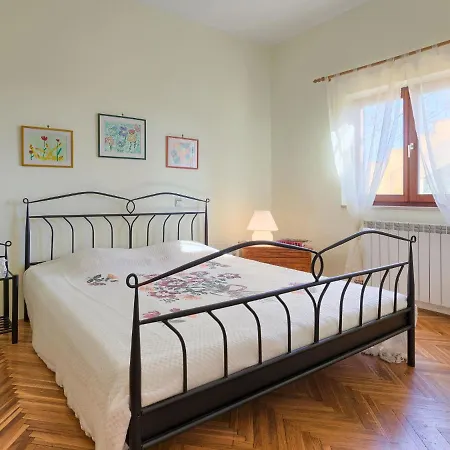 Debora By Interhome * Vodnjan